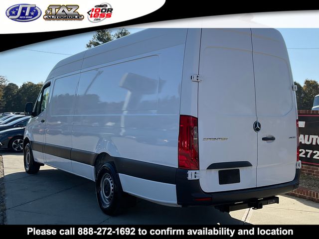 Vehicle image 4 of 16