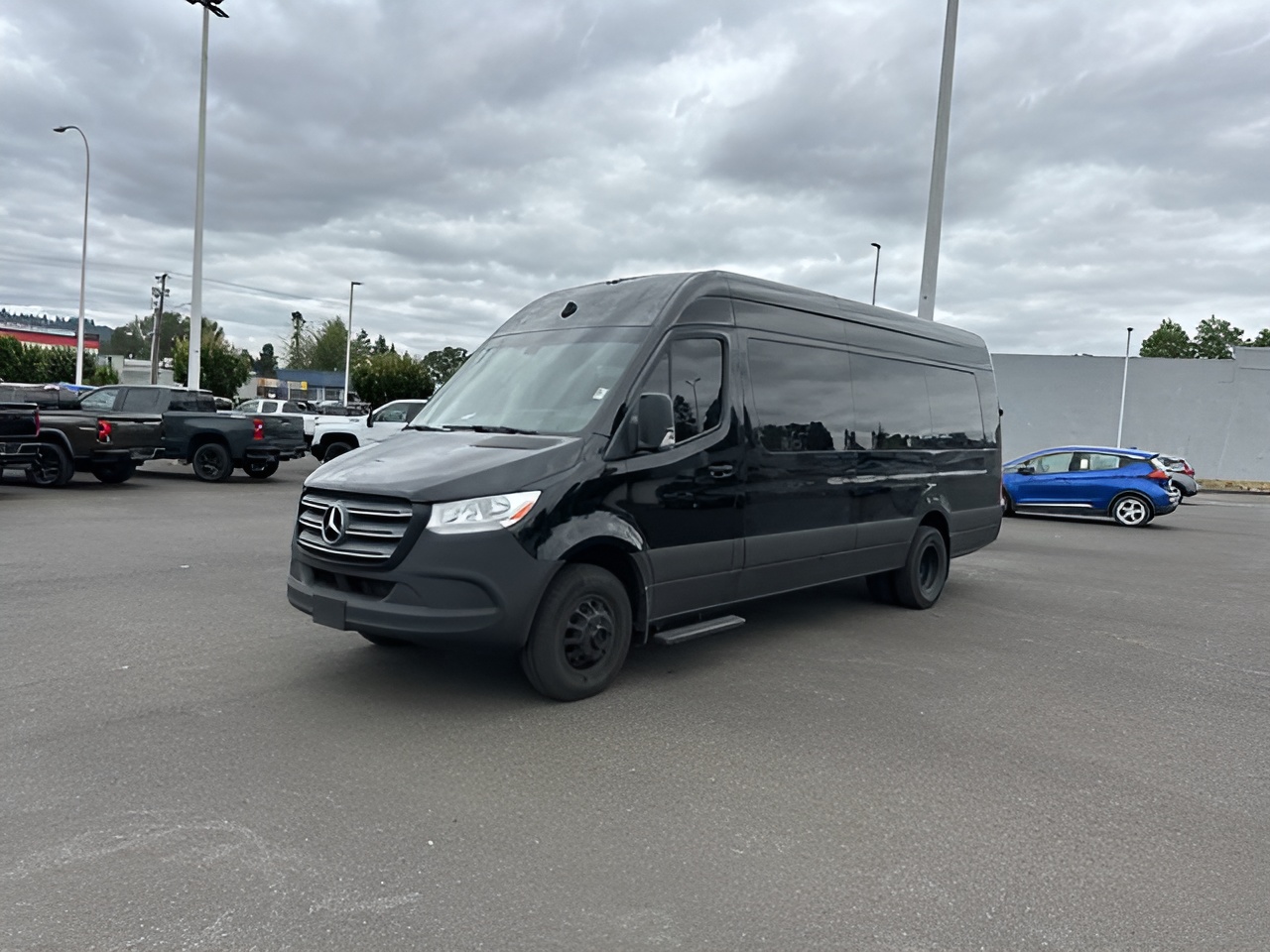 Vehicle image 2 of 2