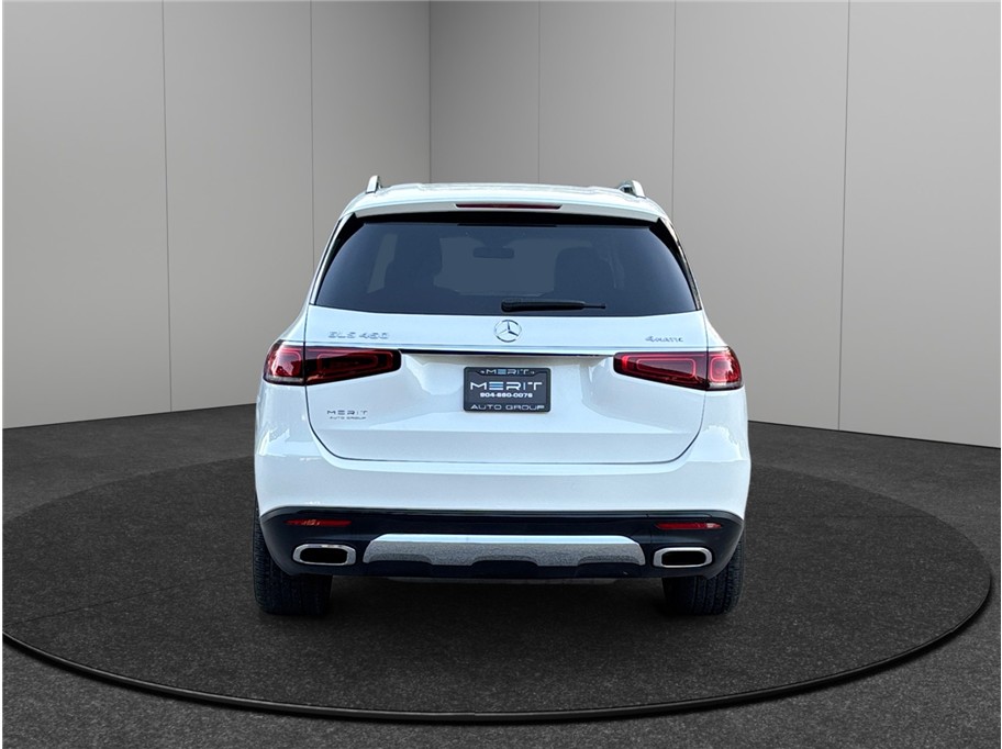 Vehicle image 6 of 52