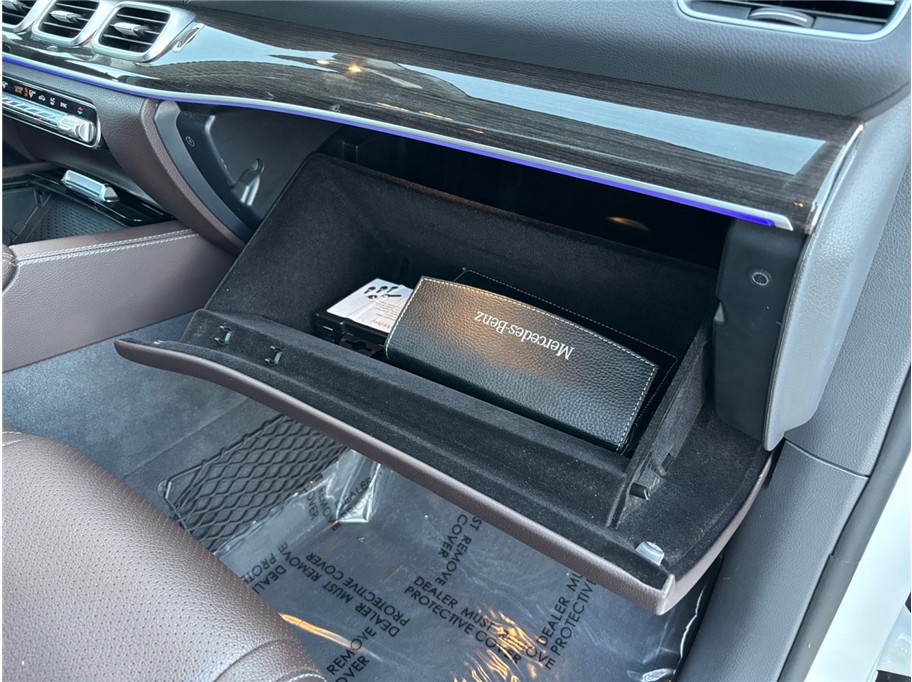 Vehicle image 48 of 52