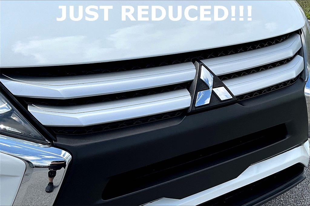 Vehicle image 28 of 35