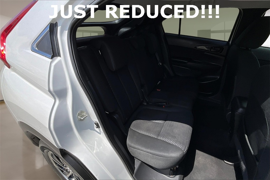 Vehicle image 27 of 35