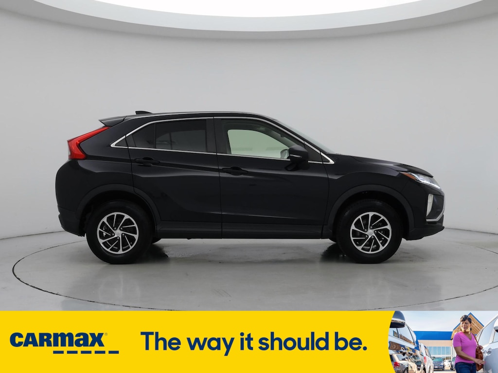 Vehicle image 4 of 27