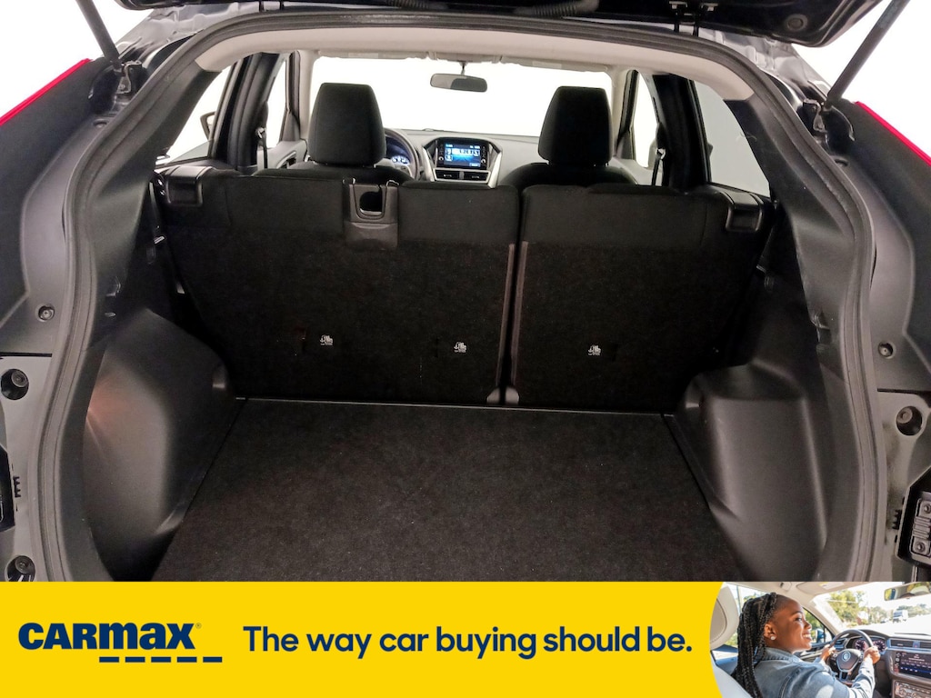 Vehicle image 9 of 27