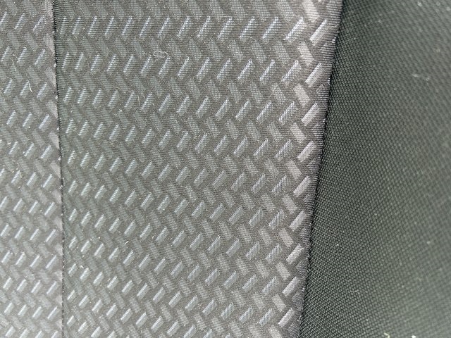 Vehicle image 13 of 15