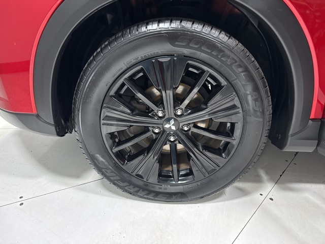Vehicle image 13 of 37