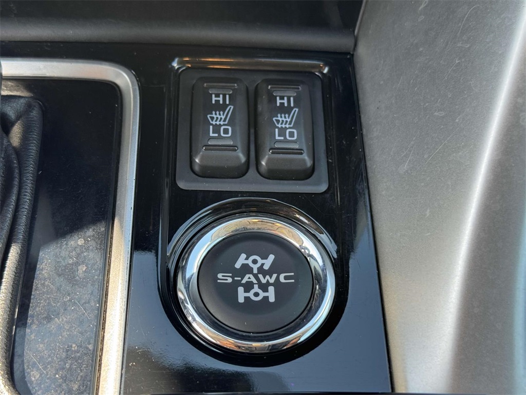 Vehicle image 19 of 31