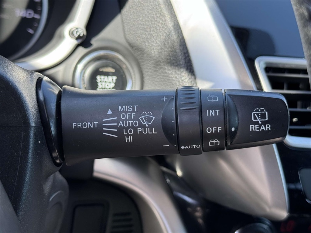 Vehicle image 22 of 31