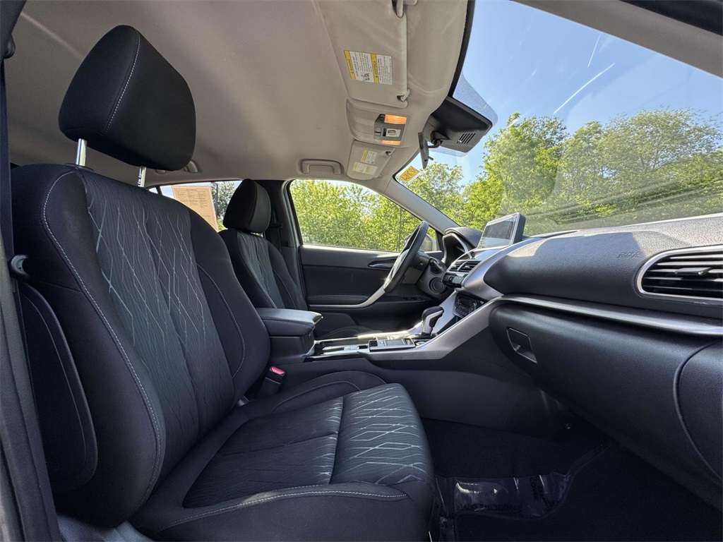 Vehicle image 13 of 31