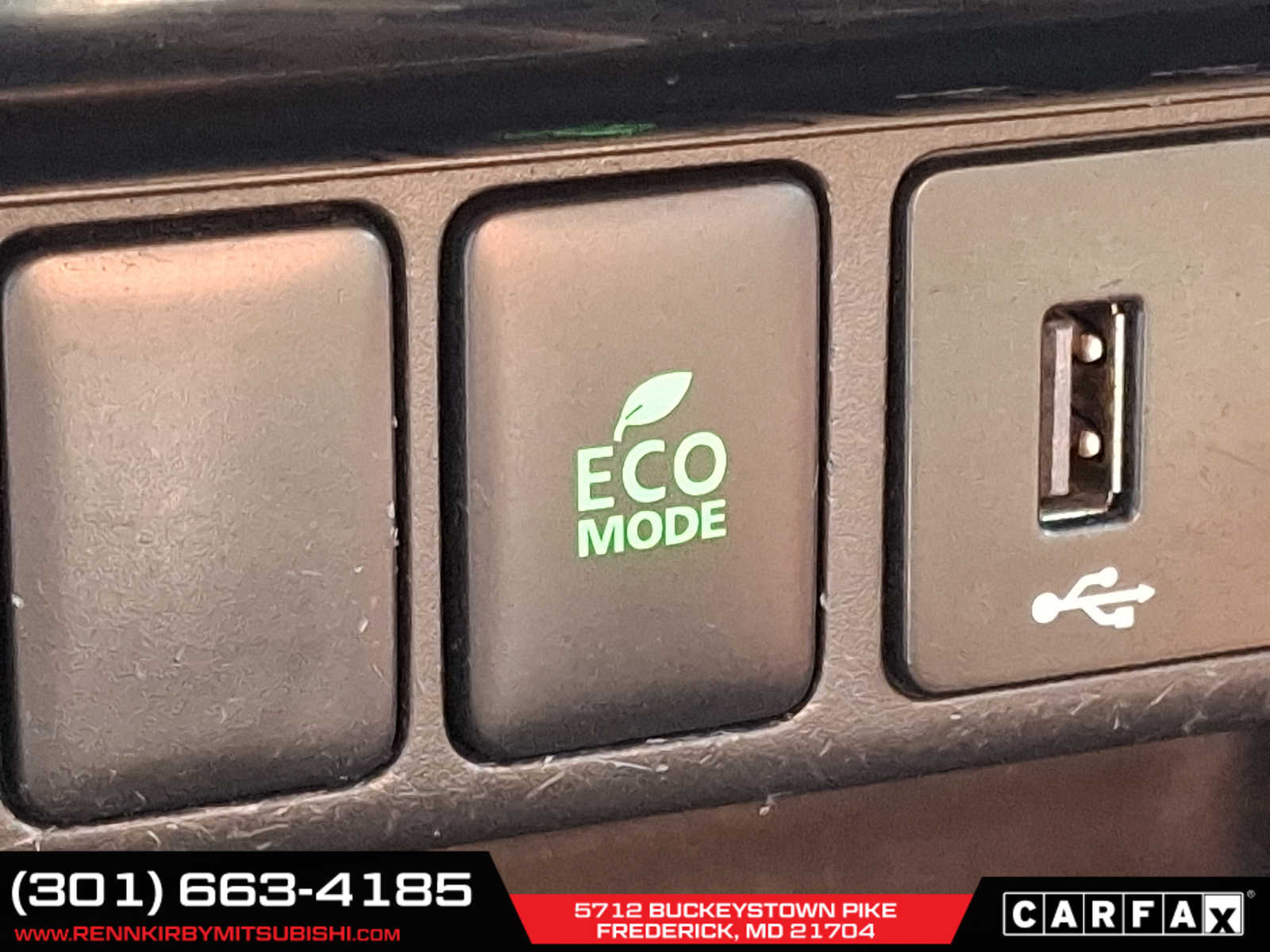Vehicle image 25 of 33