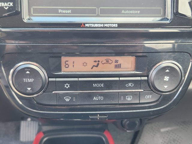Vehicle image 14 of 22