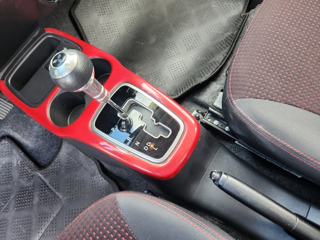 Vehicle image 16 of 22