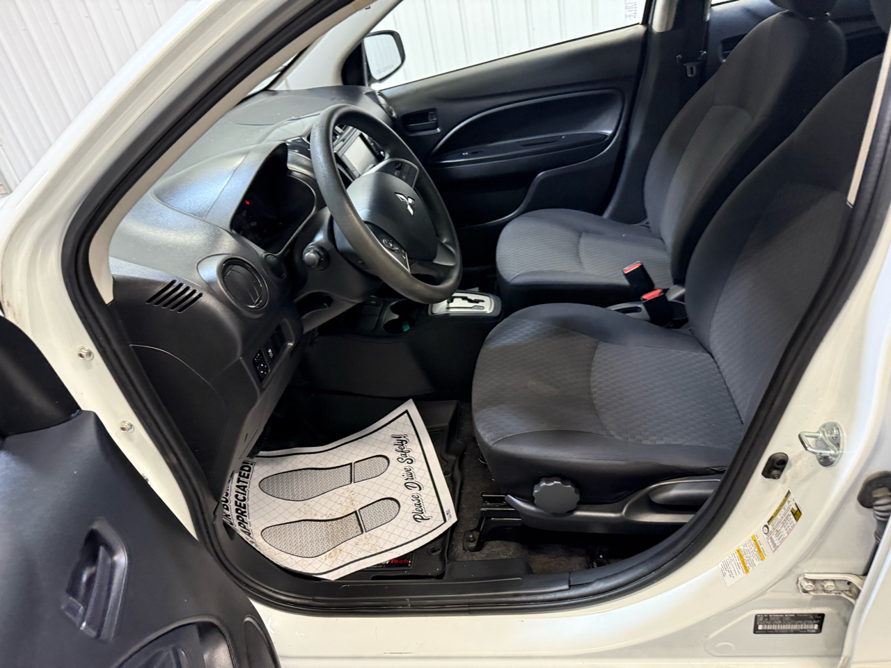 Vehicle image 15 of 27