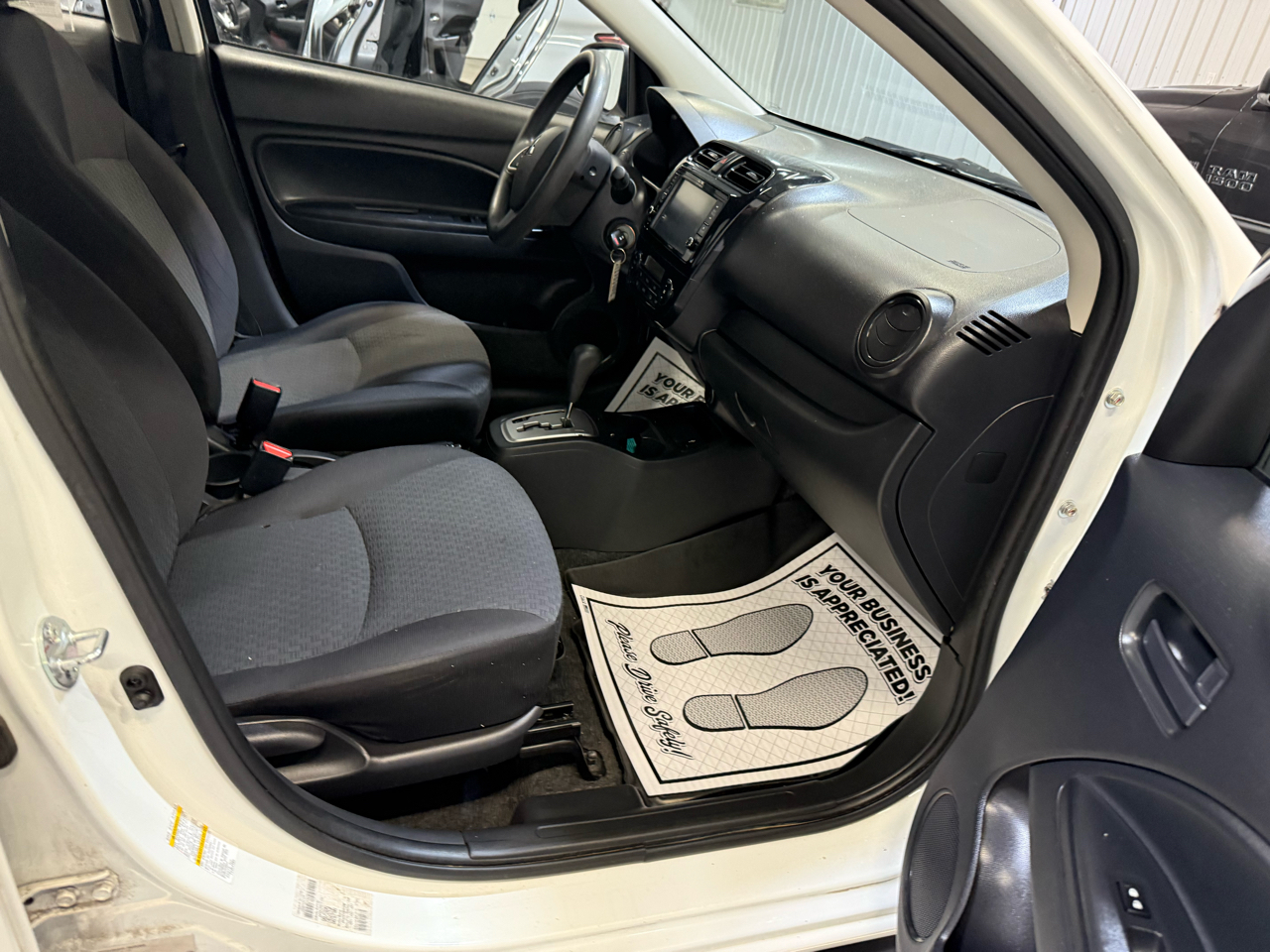 Vehicle image 20 of 27