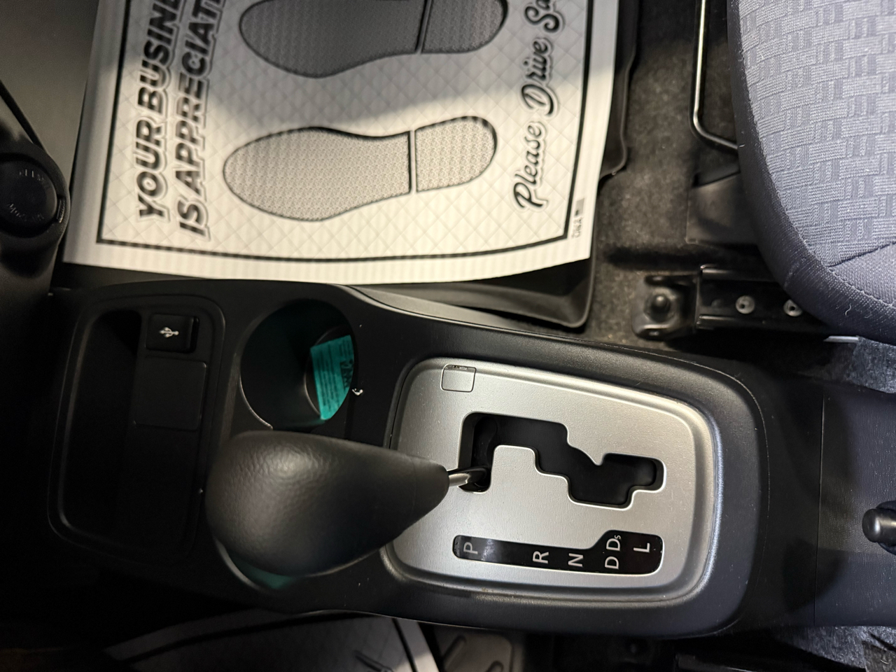 Vehicle image 24 of 27
