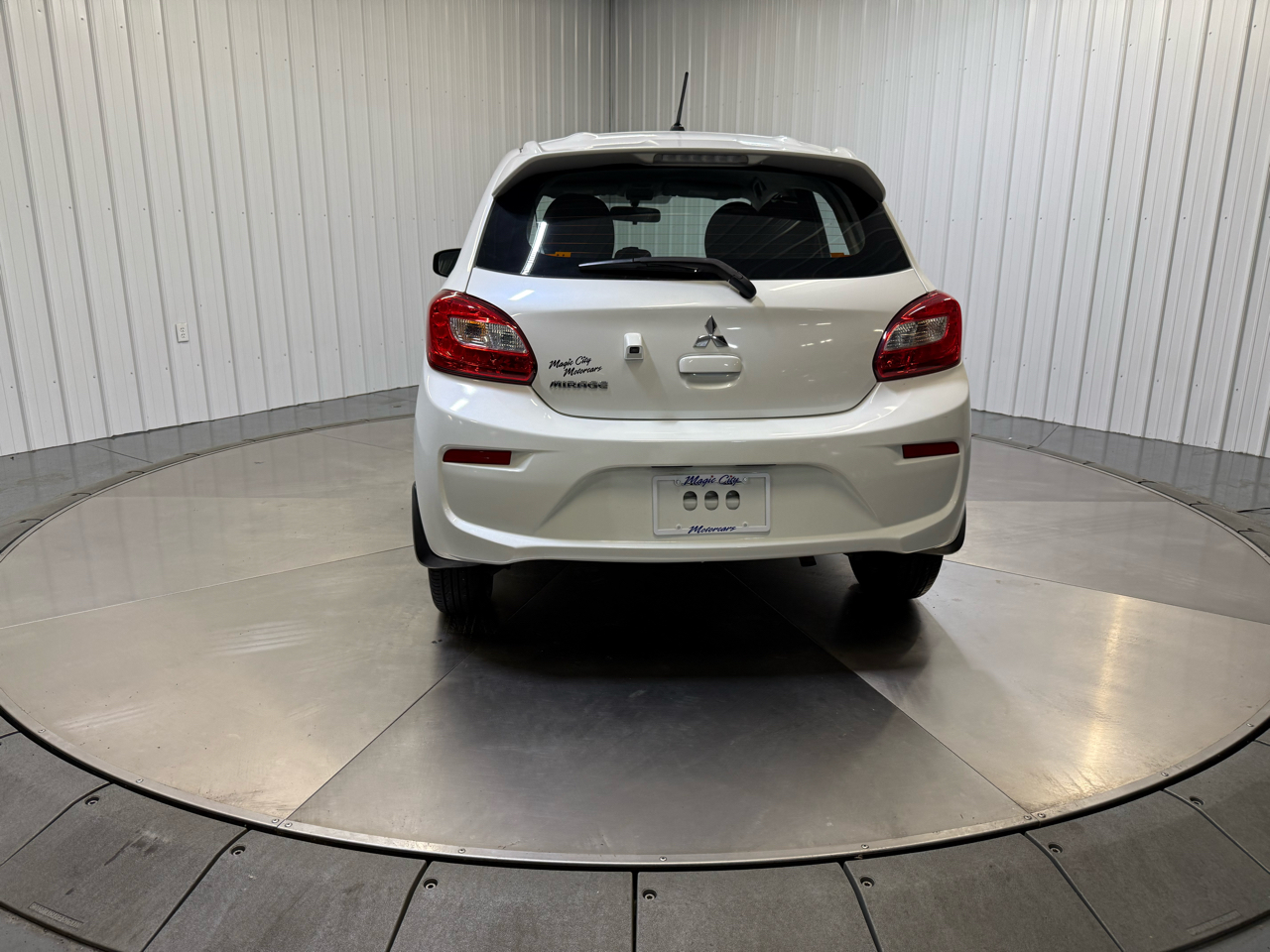 Vehicle image 9 of 27