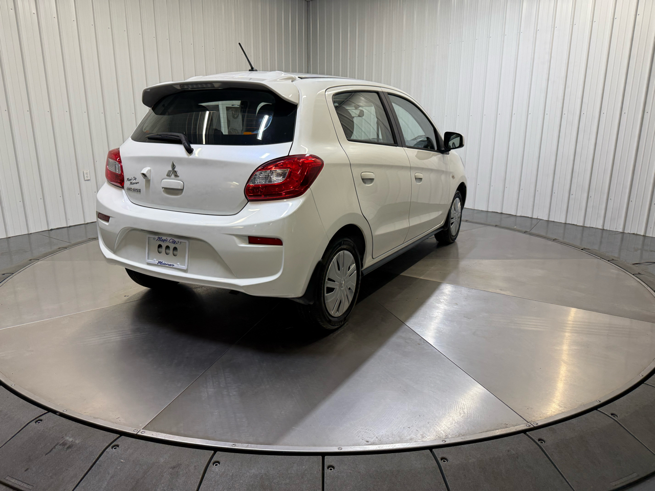 Vehicle image 8 of 27