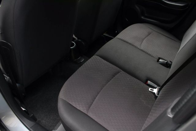 Vehicle image 18 of 41
