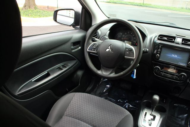 Vehicle image 22 of 41