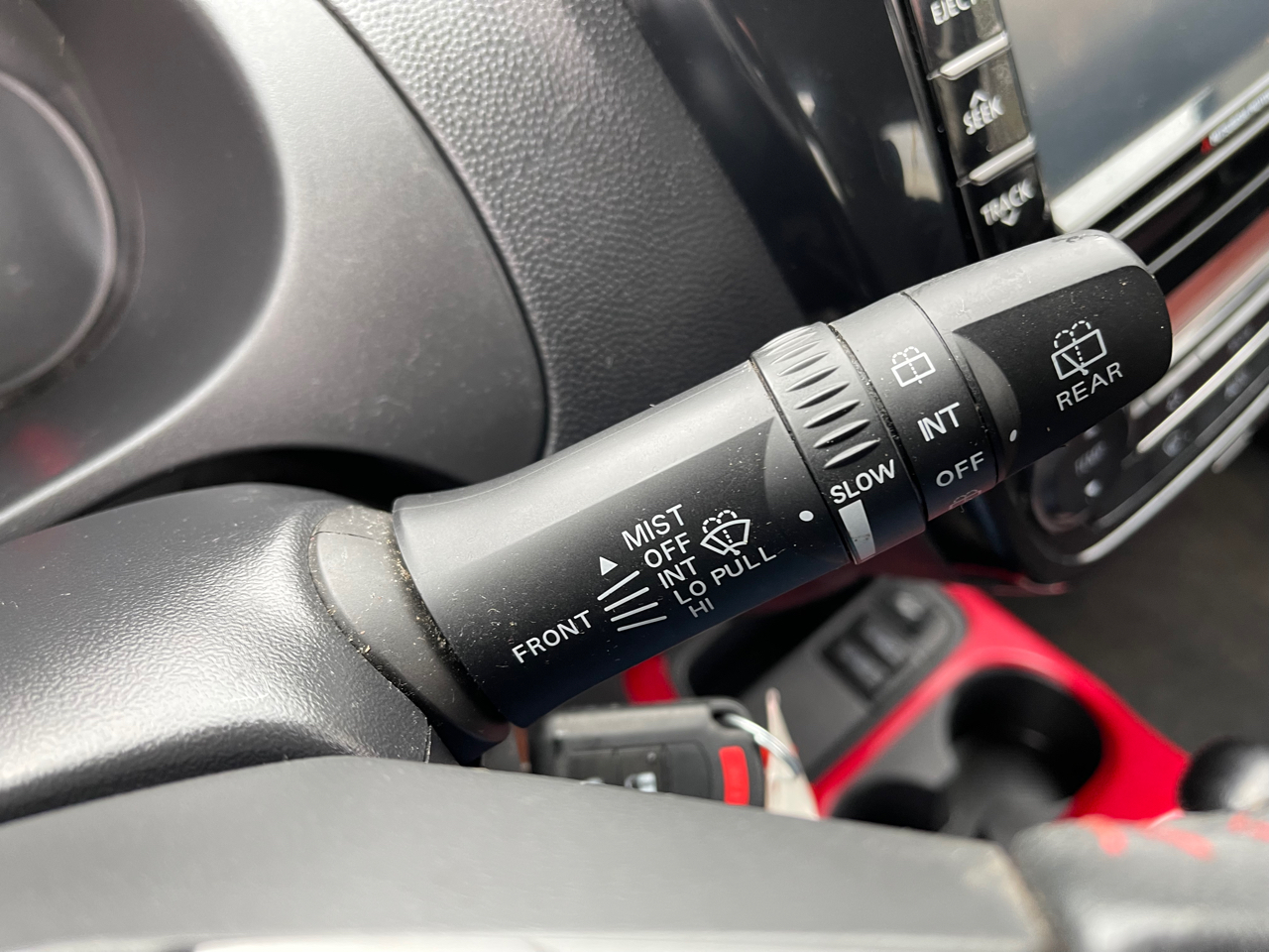 Vehicle image 26 of 29