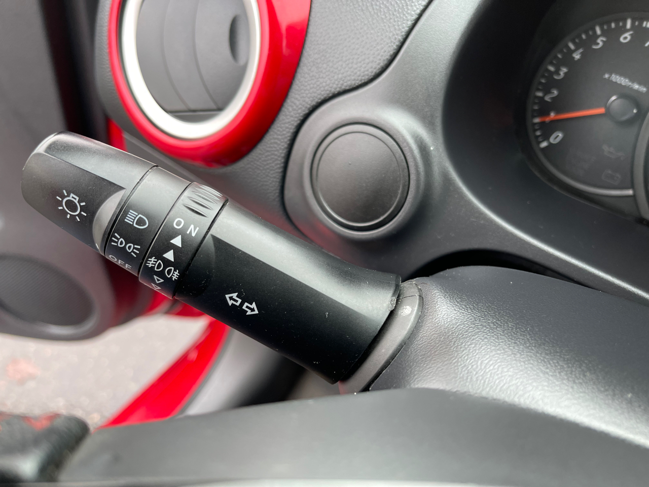 Vehicle image 27 of 29