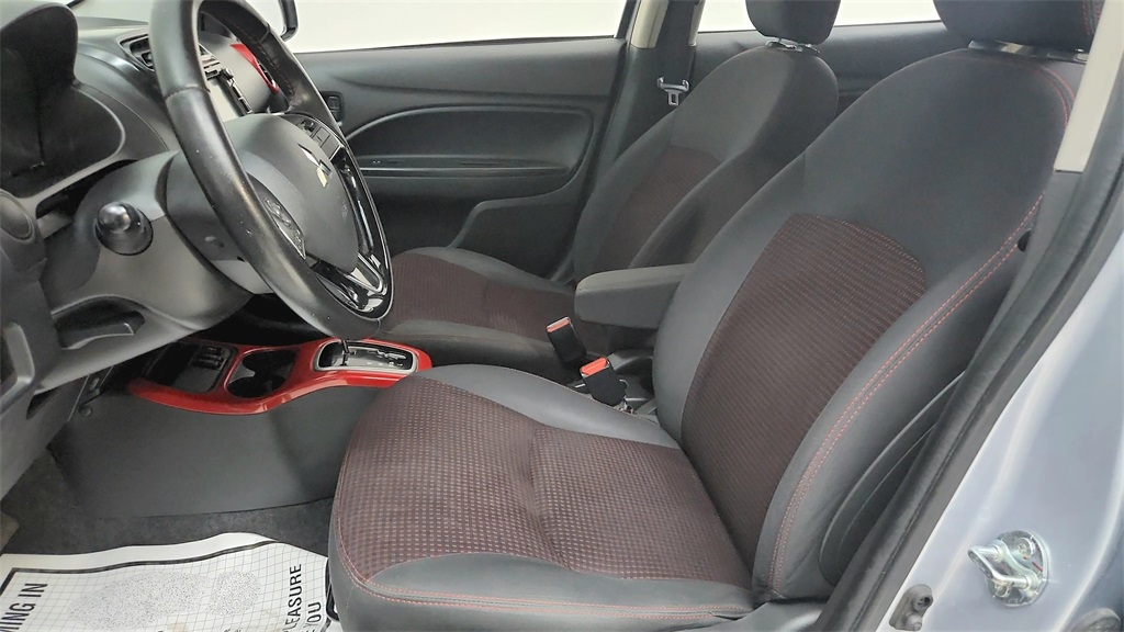 Vehicle image 13 of 34