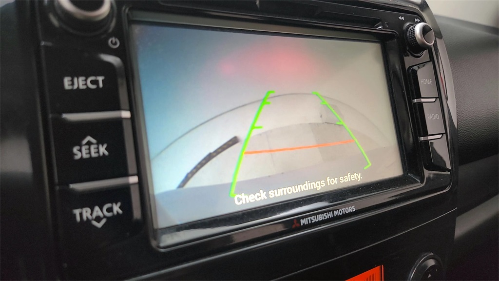 Vehicle image 22 of 34