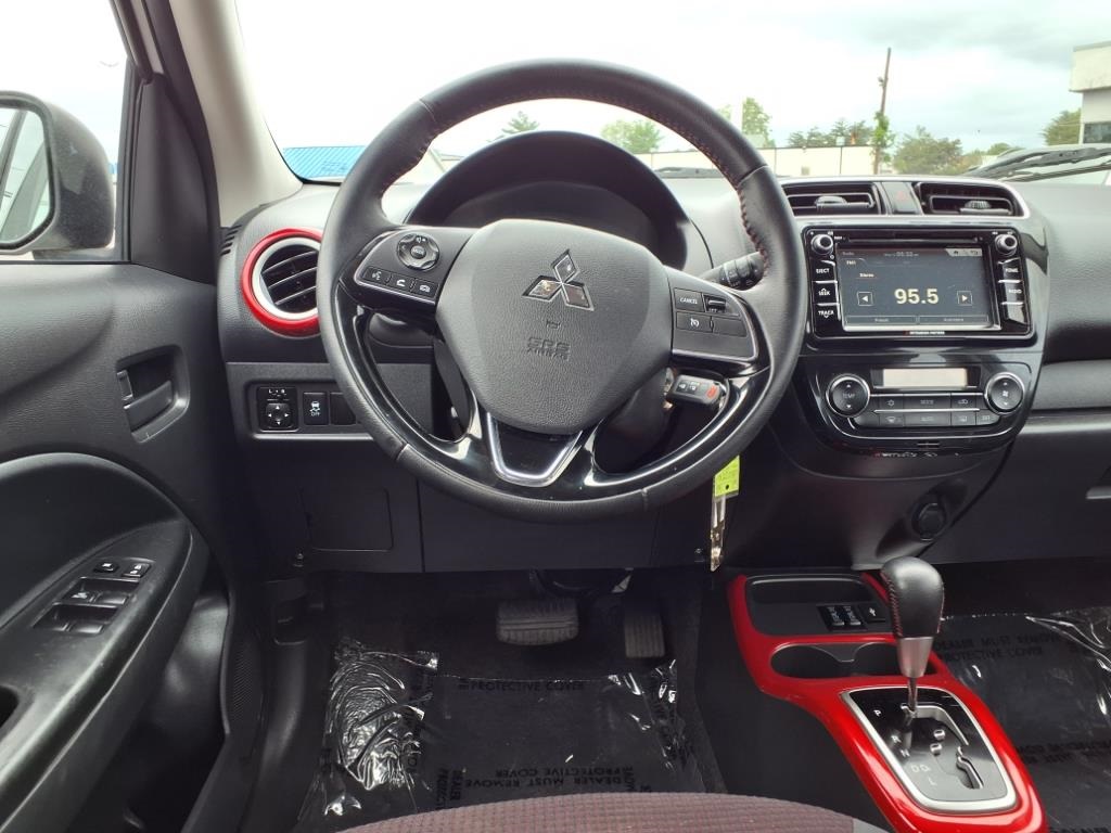 Vehicle image 31 of 33