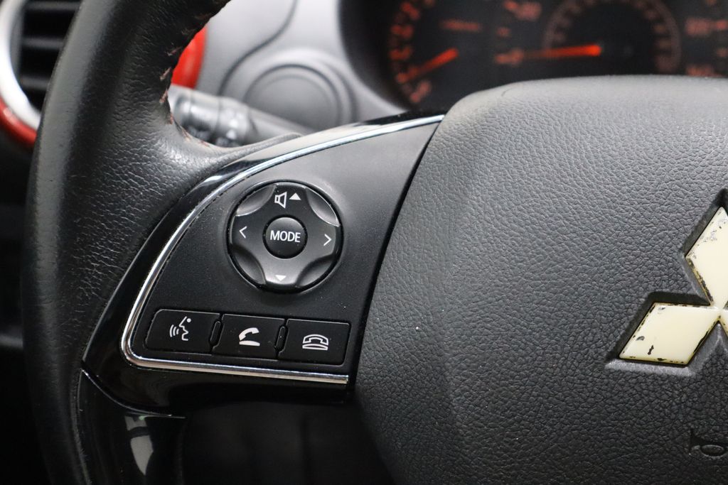 Vehicle image 18 of 35