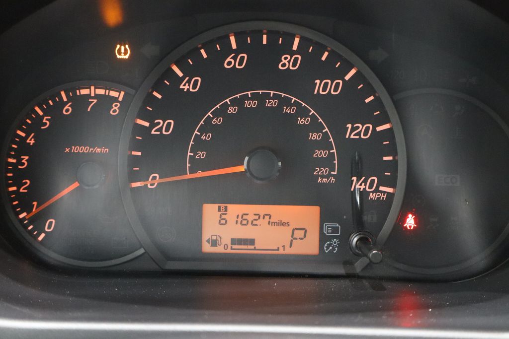 Vehicle image 20 of 35