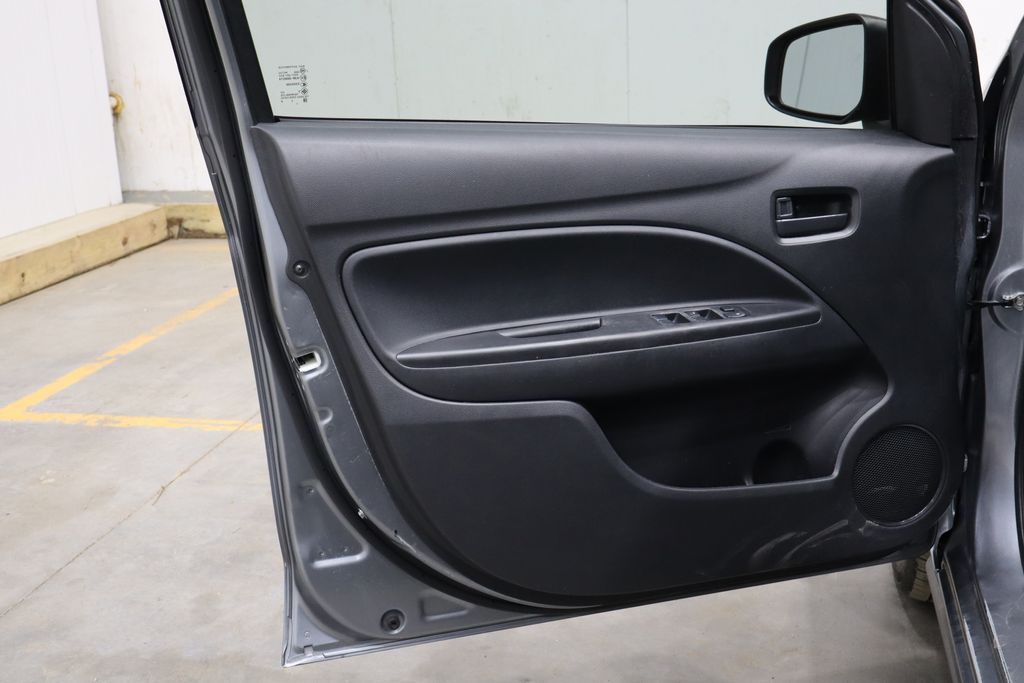 Vehicle image 12 of 35