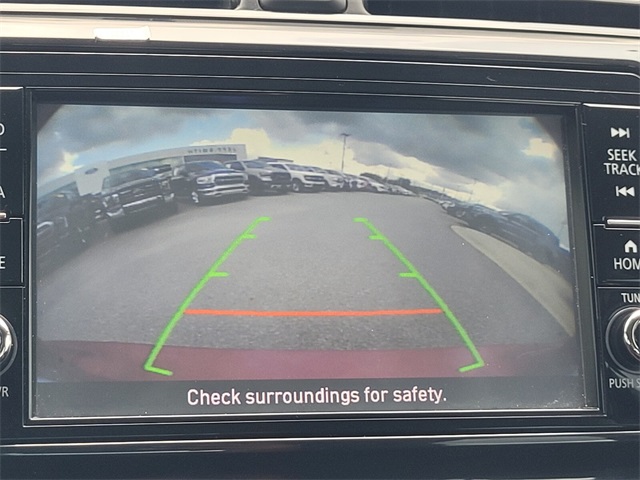 Vehicle image 15 of 27