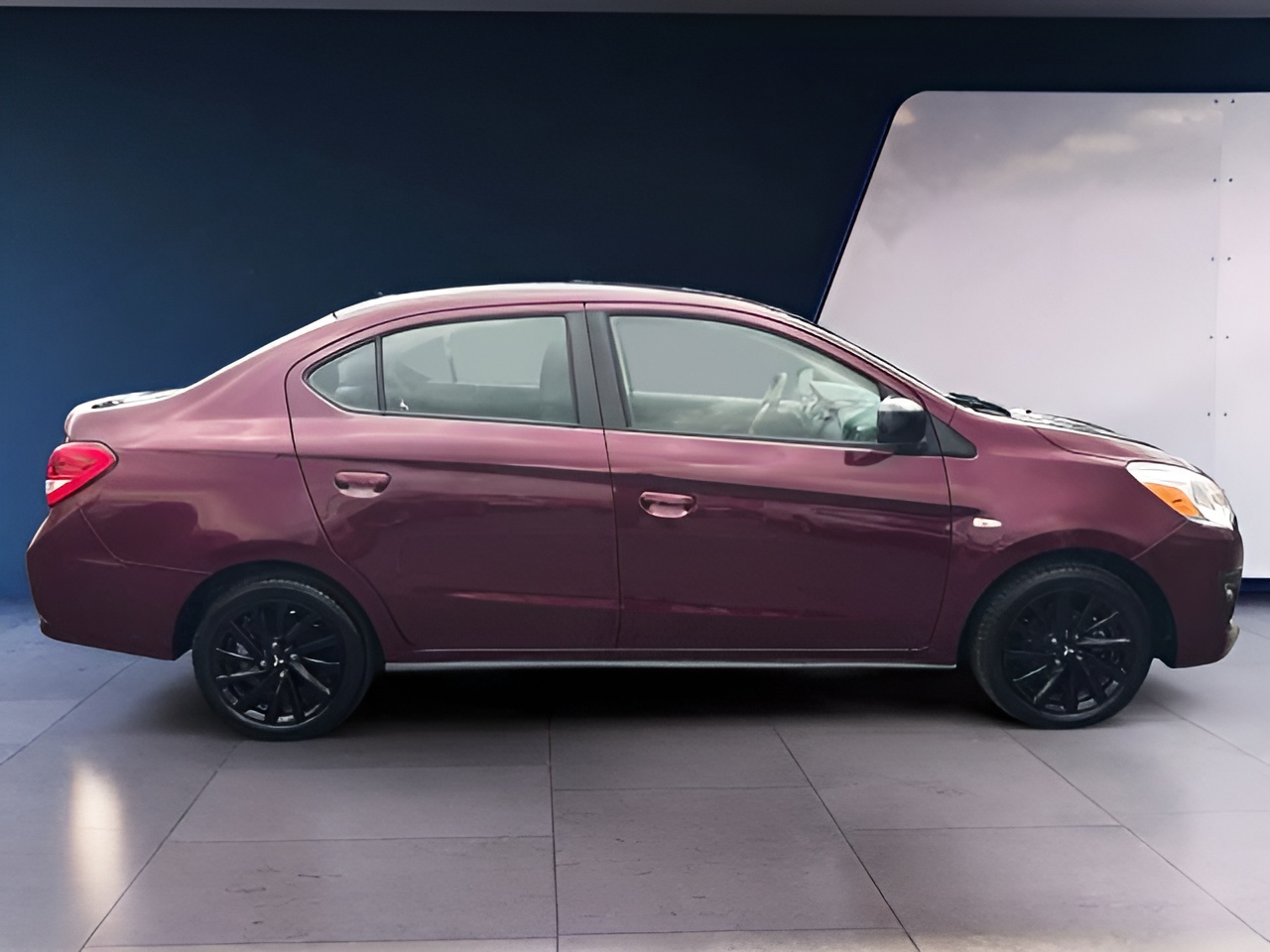 Vehicle image 27 of 31