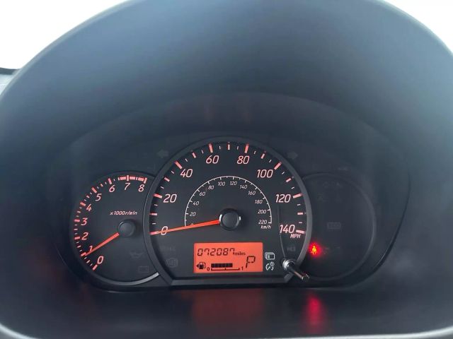 Vehicle image 13 of 31