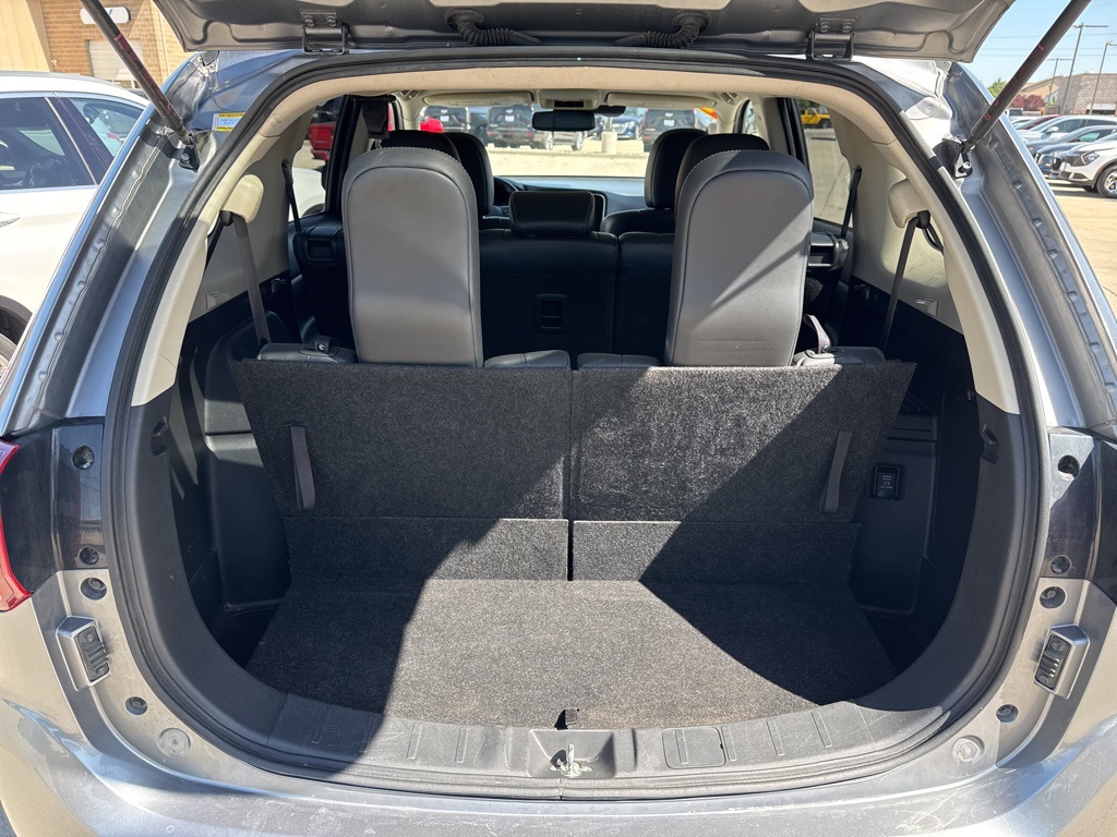 Vehicle image 6 of 21