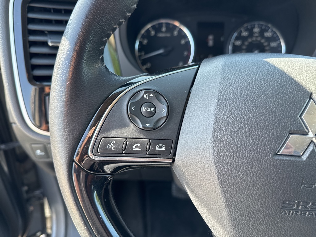 Vehicle image 20 of 21