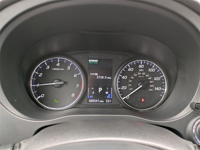 Vehicle image 11 of 23