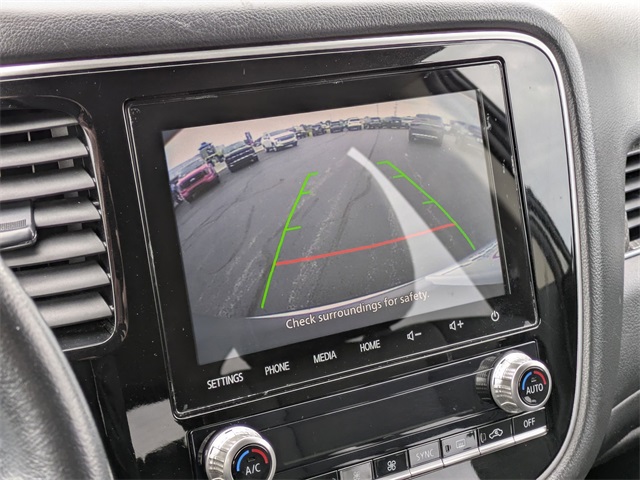 Vehicle image 14 of 23