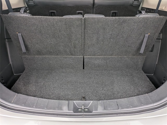 Vehicle image 9 of 23