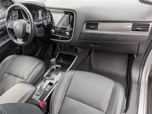 Vehicle image 20 of 23