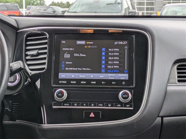 Vehicle image 13 of 23