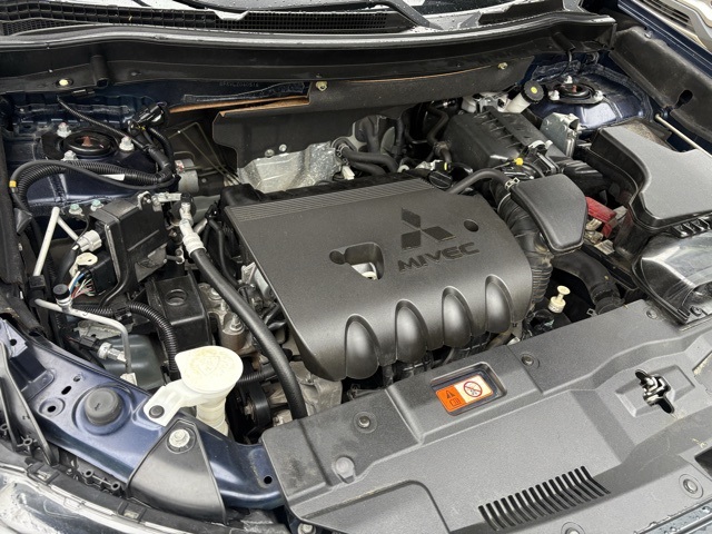Vehicle image 27 of 28