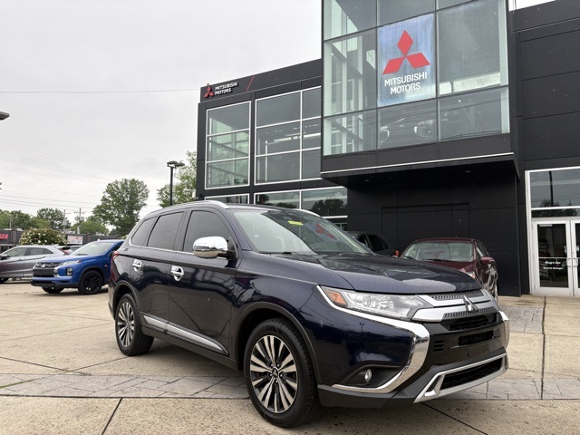 Vehicle image 1 of 28