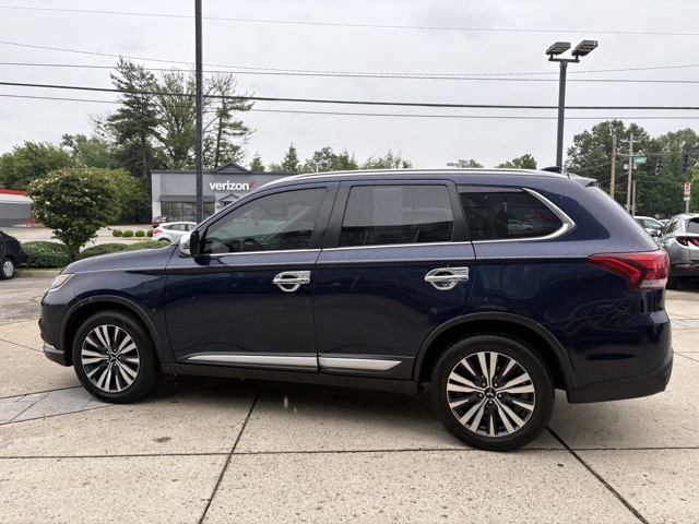 Vehicle image 4 of 28