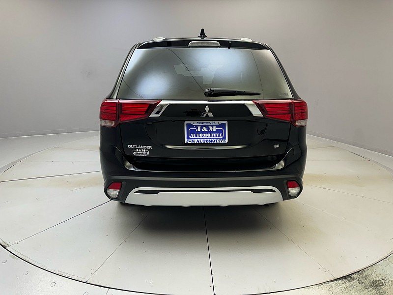Vehicle image 6 of 38