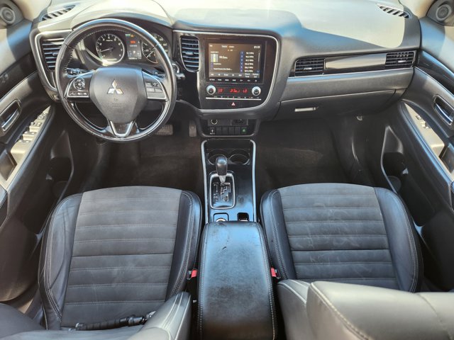 Vehicle image 22 of 24