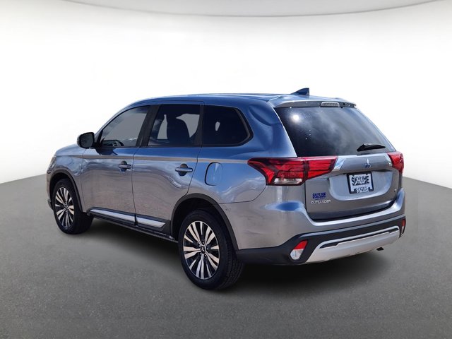 Vehicle image 4 of 24