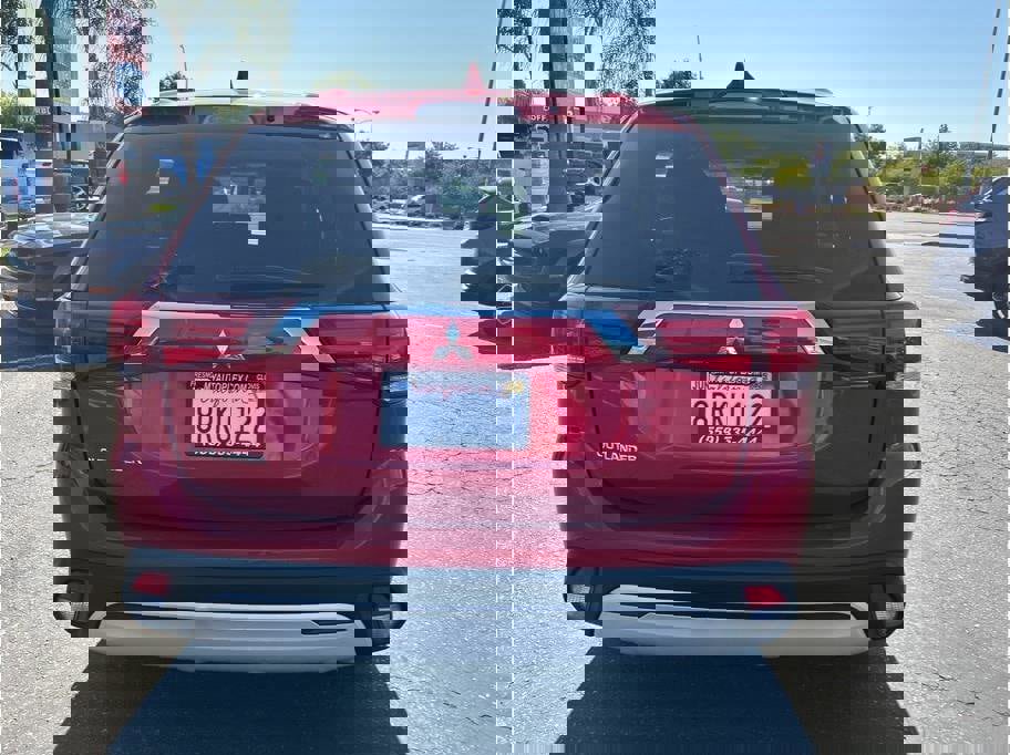 Vehicle image 6 of 25