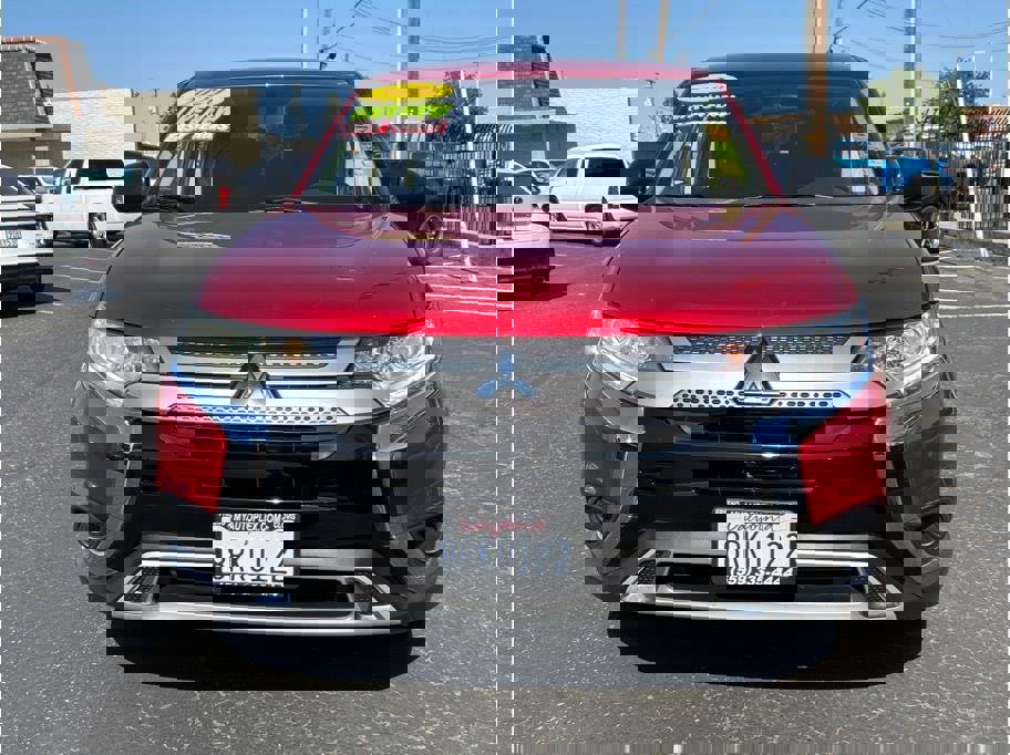 Vehicle image 2 of 25