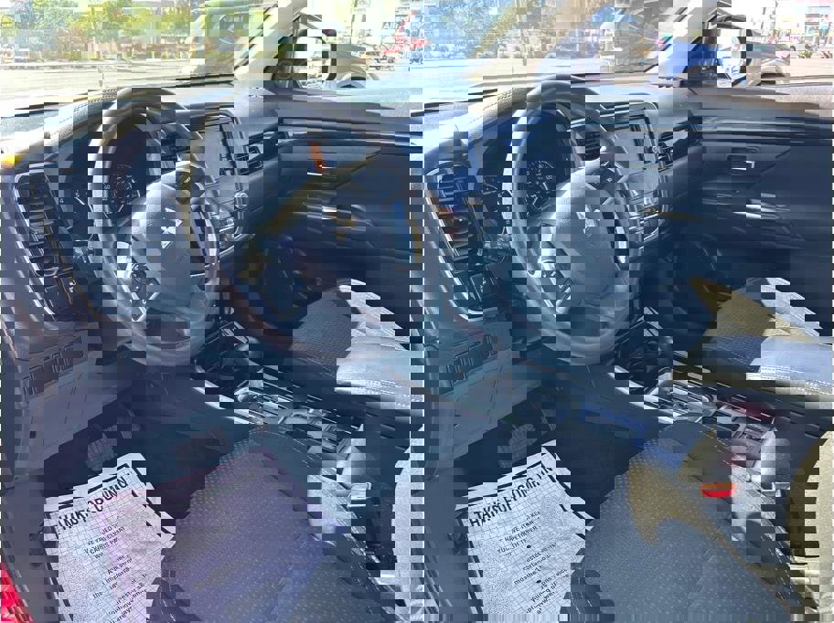 Vehicle image 20 of 25